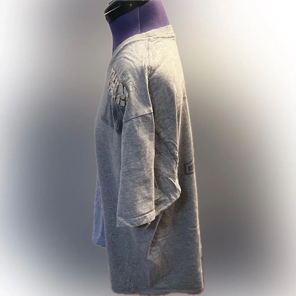 UMaine Black Bears T-Shirt (2XL) and Black Leggings (XXXL)